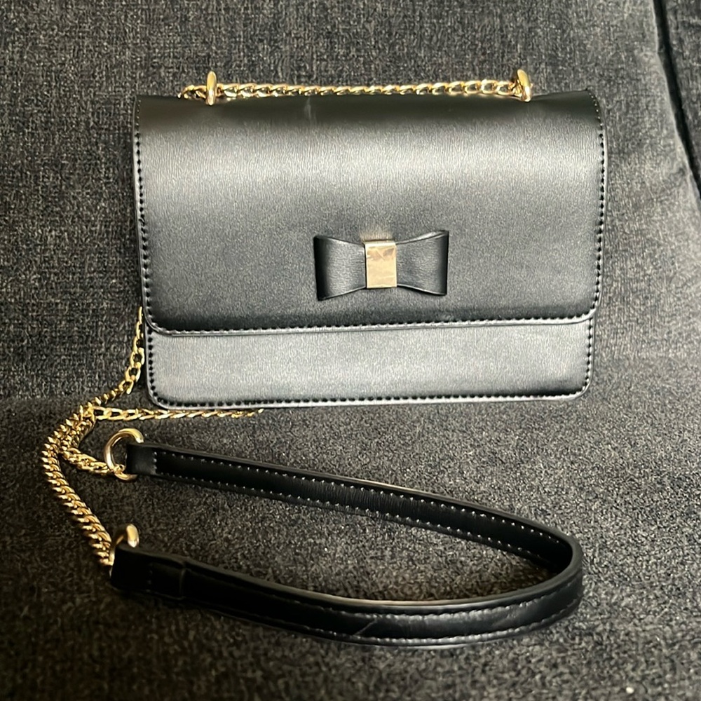 Black purse